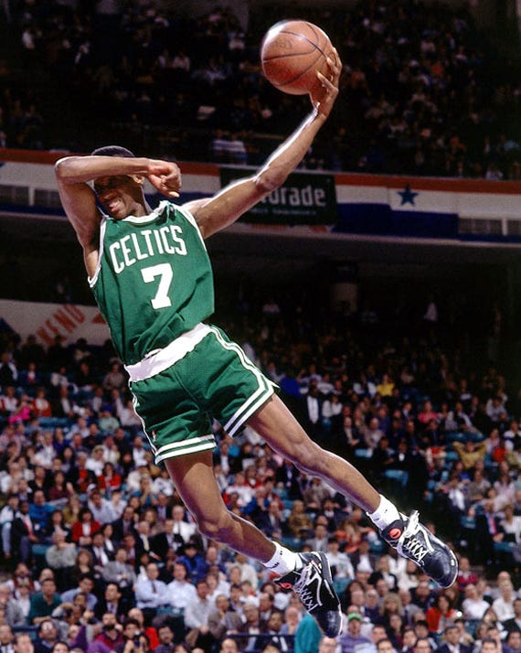 Dee Brown's blind dunk