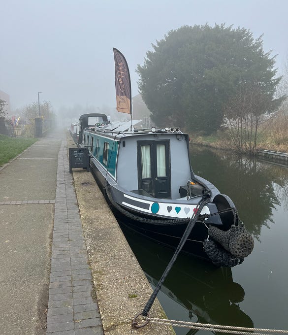 Narrowboat Kitchen moored on a foggy morning on the Elsemier Arm.