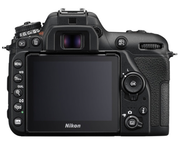 Nikon D7500 Camera Review