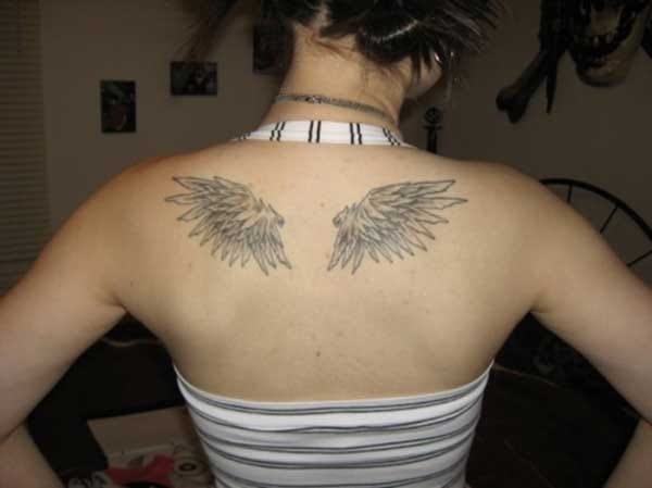 small wing tattoo