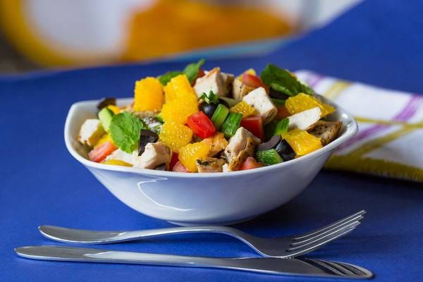 Citrusy Grilled Chicken Salad (Non Veg)