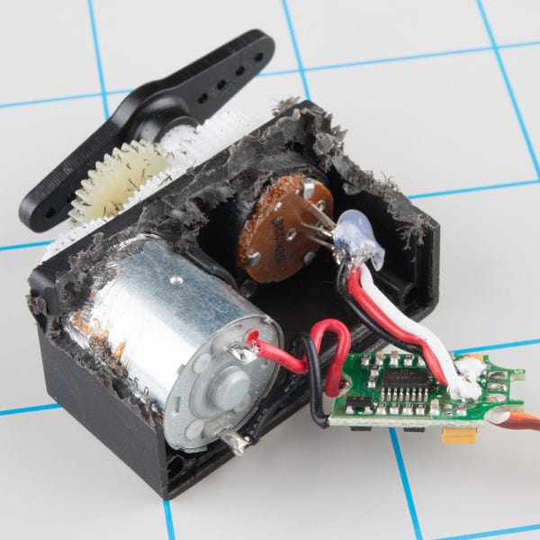 small servo motor from inside