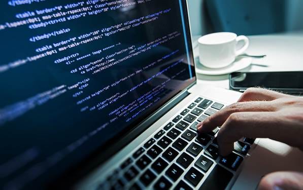 Siklus Hidup Data Wrangling: Menguasai Teknik Data Cleaning dan Rekayasa Fitur dalam Python.