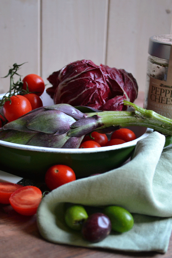 Artichokes, cherry tomatoes, radicchio and olives