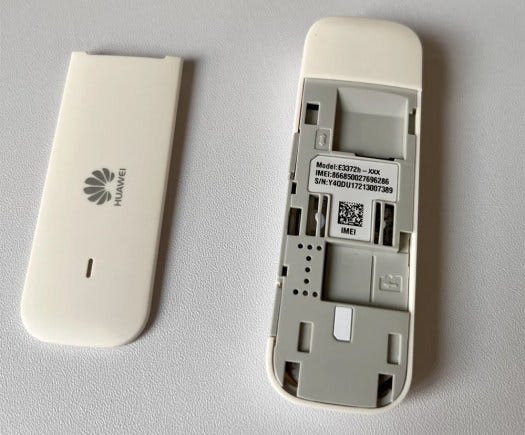Unlocking the Huawei E3372h-607: Firmware Flashing, Debug Mode, and AT Command Access