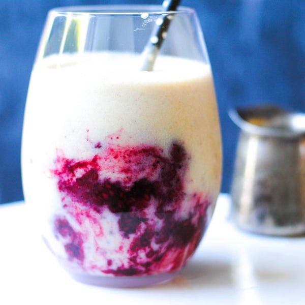 Peanut butter berry smoothie