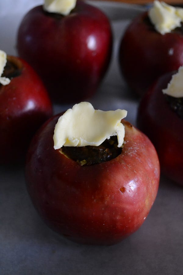 Baked apples with Christmas pudding leftover