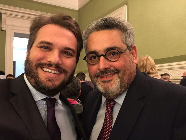 Olivier Bianchi, prefeito de Clermont — Ferrand, França Olivier Bianchi, prefeito de Clermont — Ferrand, França