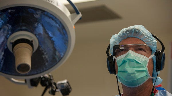 Single Eye Augmented Reality Display for doctors