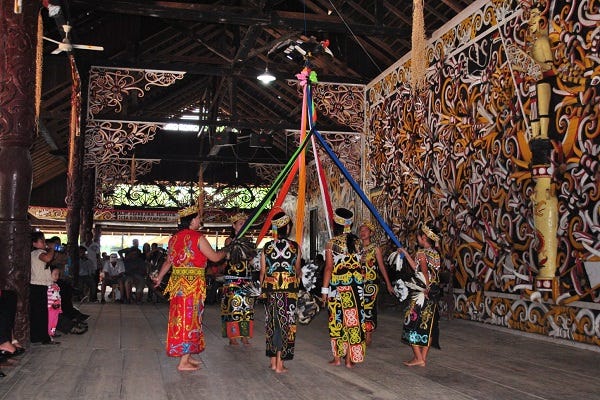 tín dụng: http://pesonawisataindonesia.com/wp-content/uploads/2015/12/Pesona-Indonesia-Desa-Budaya-Pampang.jpg