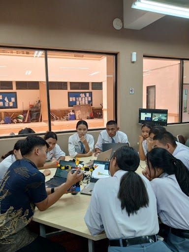 Menghubungkan Perkuliahan Teknik Elektro IT Del dengan Dunia Kerja IoT Engineer