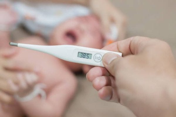 https://www.thebabysmiles.com/fever-in-newborn-causes-and-how-to-prevent-it/