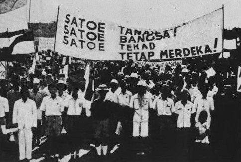 mencintaimu adalah bentuk nasionalisme tertinggi