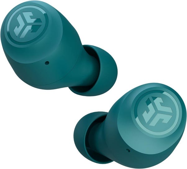Best Noise Cancelling Earbuds For Airplane. And Travel