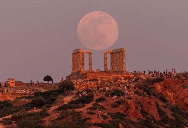 ‘Super Flower Blood Moon’ seen around the world?—?in pictures