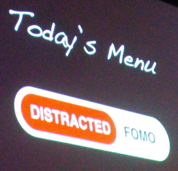 Distracted vs FOMO