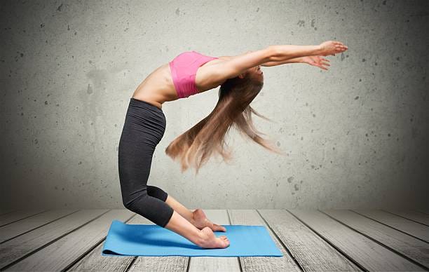 https://theladifitness.com/2024/03/19/best-somatic-yoga-workout/