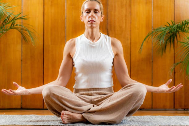 https://theladifitness.com/2024/03/19/tantra-yoga-vs-kundalini-yoga/