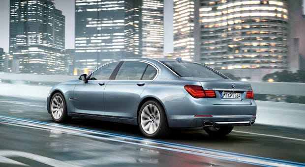 BMW-7-Series-ActiveHybrid-Wallpaper-01-1920x1200