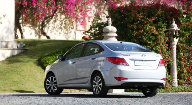 Hyundai 4S Verna 