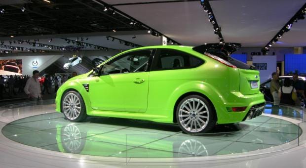 Green_Ford_Focus_RS_(BIMS08-3)