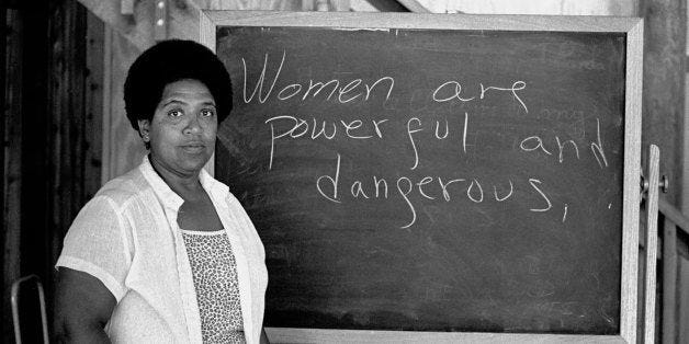 Photo of Audre Lorde as she lectures the students of Atlantic Center for the Arts in New Smyrna Beach, Florida, 1983.