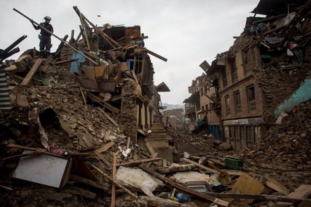 Understanding Earthquakes: From Raw Data to Global Patterns (1995–2023)