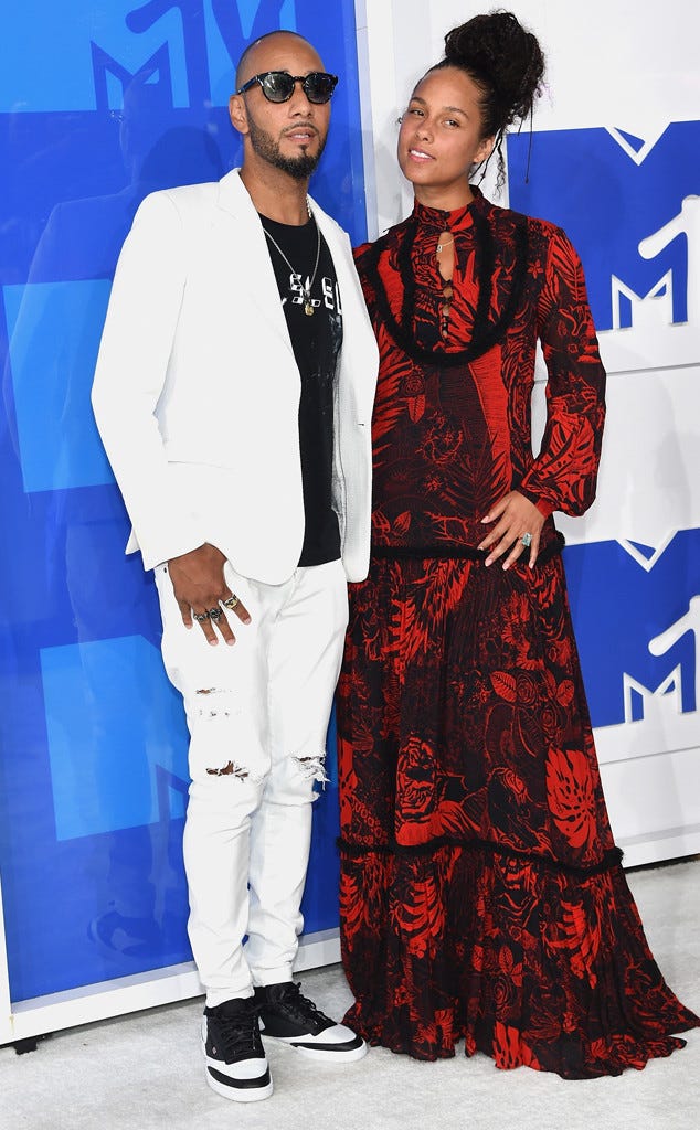 Alicia Keys and Hubby Swizz Beats on the red carpet at the 2016 MTV VMA's