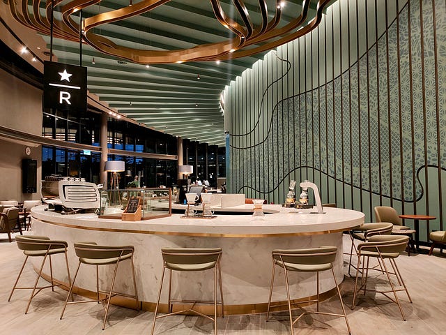 馬來西亞最大的 Reserve Starbucks
美股分析．星巴克 Starbucks  #SBUX