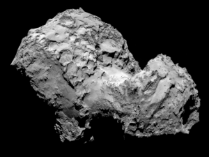 Il nucleo della cometa 67P/Churyumov-Gerasimenko ripreso dallo spettrometro a bordo della sonda Rosetta dell’Agenzia Spaziale Europea (ESA) il 3 agosto 2014. Crediti e copyrighy – ESA/Rosetta/MPS for OSIRIS Team MPS/UPD/LAM/IAA/SSO/INTA/UPM/DASP/IDA.