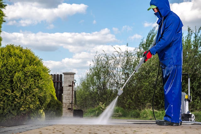 Commercial Floor Cleaning in Elyria