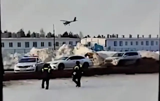 Ukraine’s Aeroprakt A-22 Foxbat Ultralight Aircraft?—?And OWA Drone