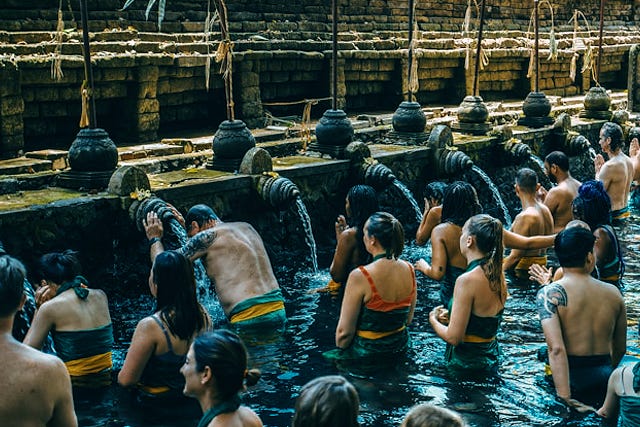 Tirta empul temple 6 Vacation Spots In The Bali That Won’t Break The Bank arvinovoyage