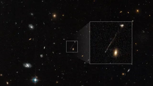 Galaksisinden yakla??k 65 milyon kilometre h?zla uzakla?an süper kütle