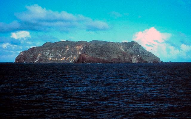 Pitcairn Island. Image courtesy of Wikimedia Commons.