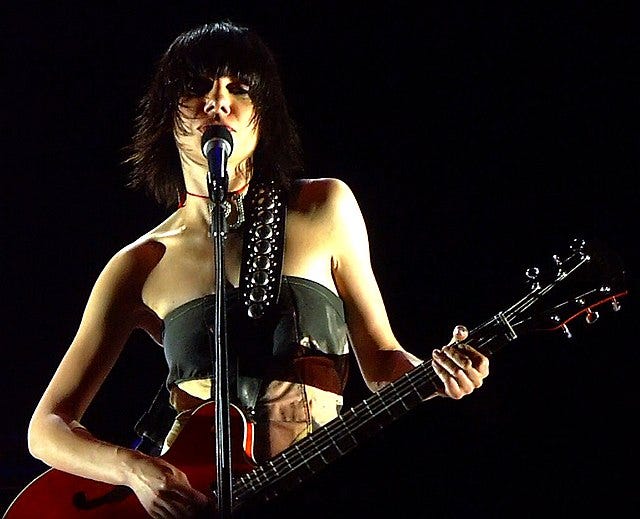 PJ Harvey concert picture.