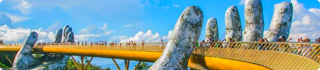Cầu Vàng (Golden Bridge) in Da Nang, Vietnam