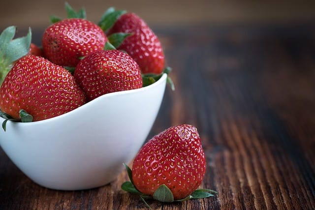 Best Strawberry Companion Plants: Choosing the Right Companion Plants