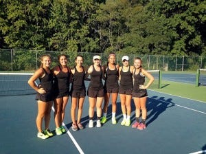 MHSGirlTennis-Classic1