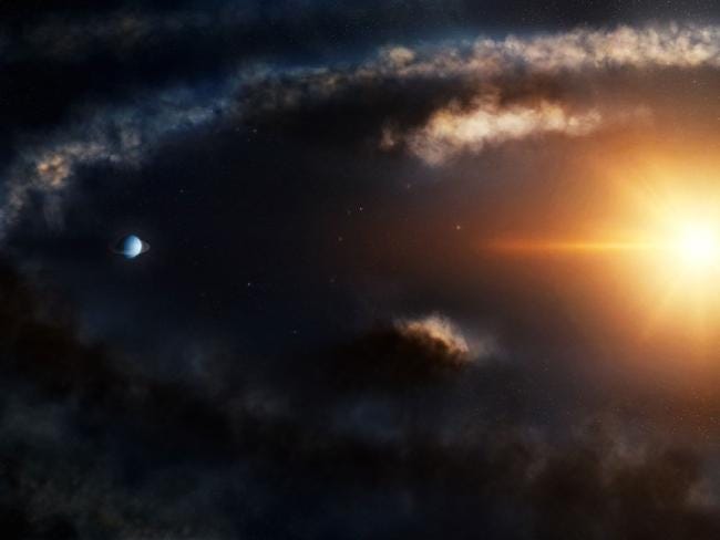 Baby Exoplanet Discovered Using Clumps of Dust