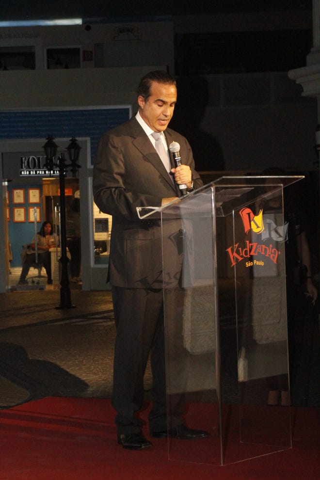 Mr. Xavier López -President of KidZania- during his inaugural speech.