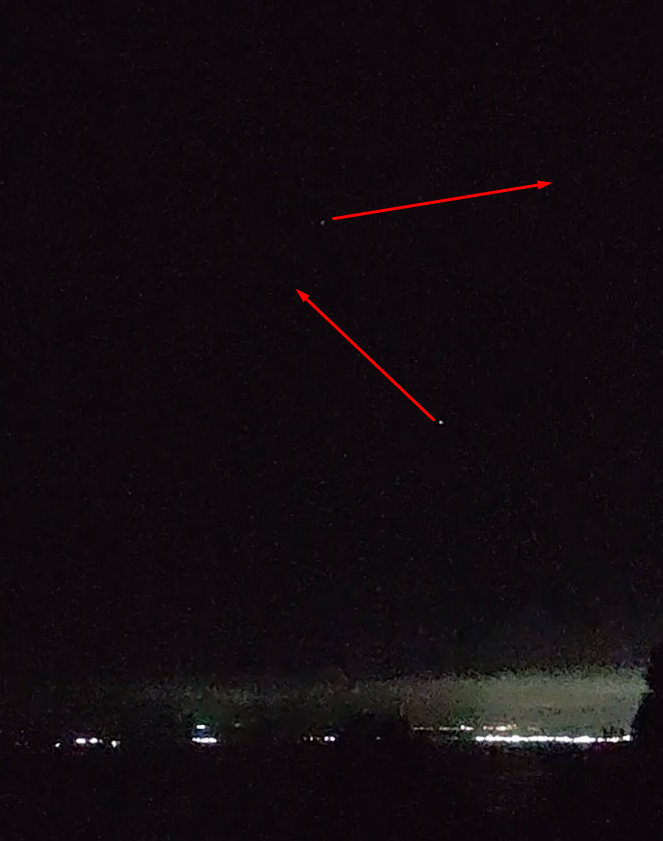 Qué son exactamente esa luces erráticas en el cielo- Qué son exactamente esa luces erráticas en el cielo-
