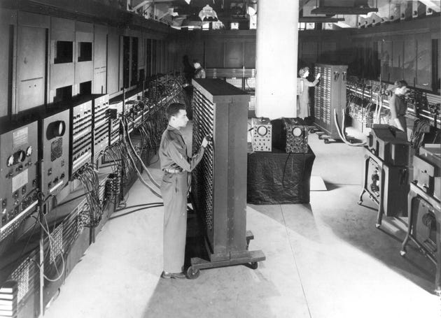 Classic_shot_of_the_ENIAC