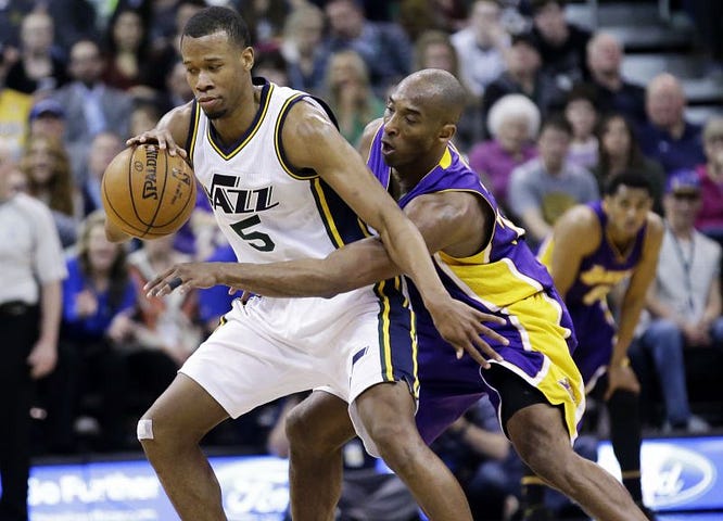 Rodney_Hood_Lakers_30_Points_21685_12165