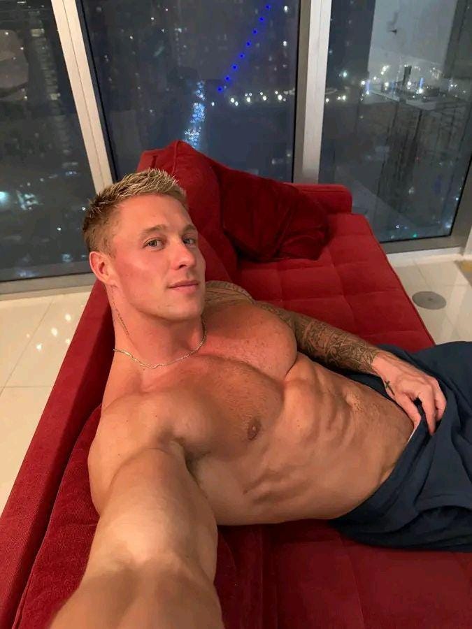 my name is Nathan Webb I’m from USA i leave Miami