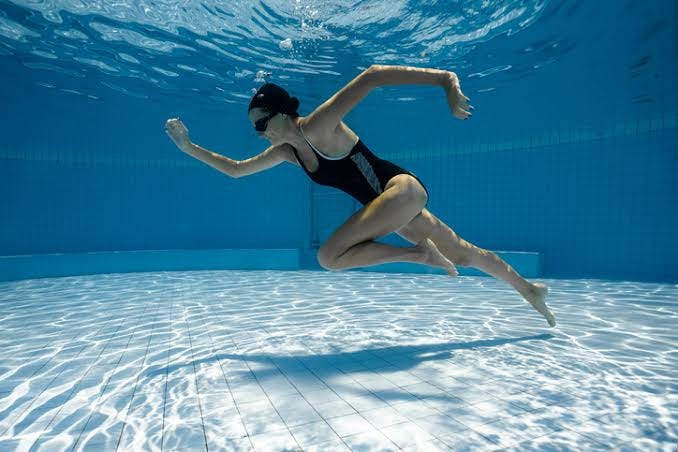 UNDERWATER RUNNING: PREVENT INJURY, QUICKEN RECOVERY & IMPROVE STRENGTH ?