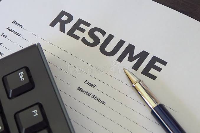 10 Weak Resume Bullet Points, Rewritten With ChatGPT