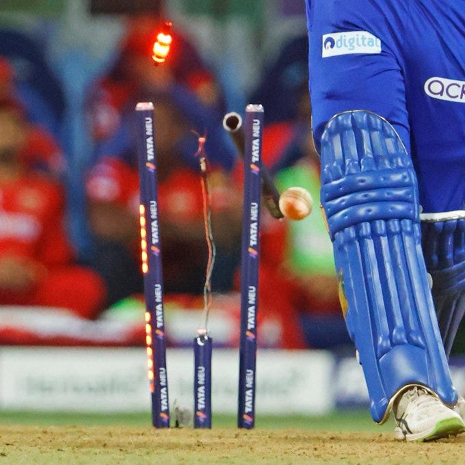 Arshdeep Singh breaks LED stumps in IPL 2023