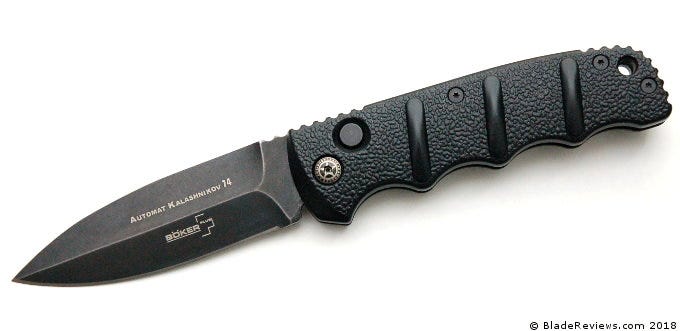 The Boker Kalashnikov Automatic Switch blades come with a lightweight aluminum handle and ergonomic pocket clip for safer usage