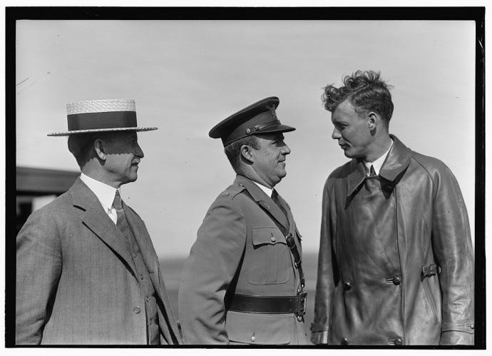 Affrontare la turbolenza - Orville Wright, il Maggiore John F. Curry e il  Colonnello Charles Lindbergh (22 June 1927)